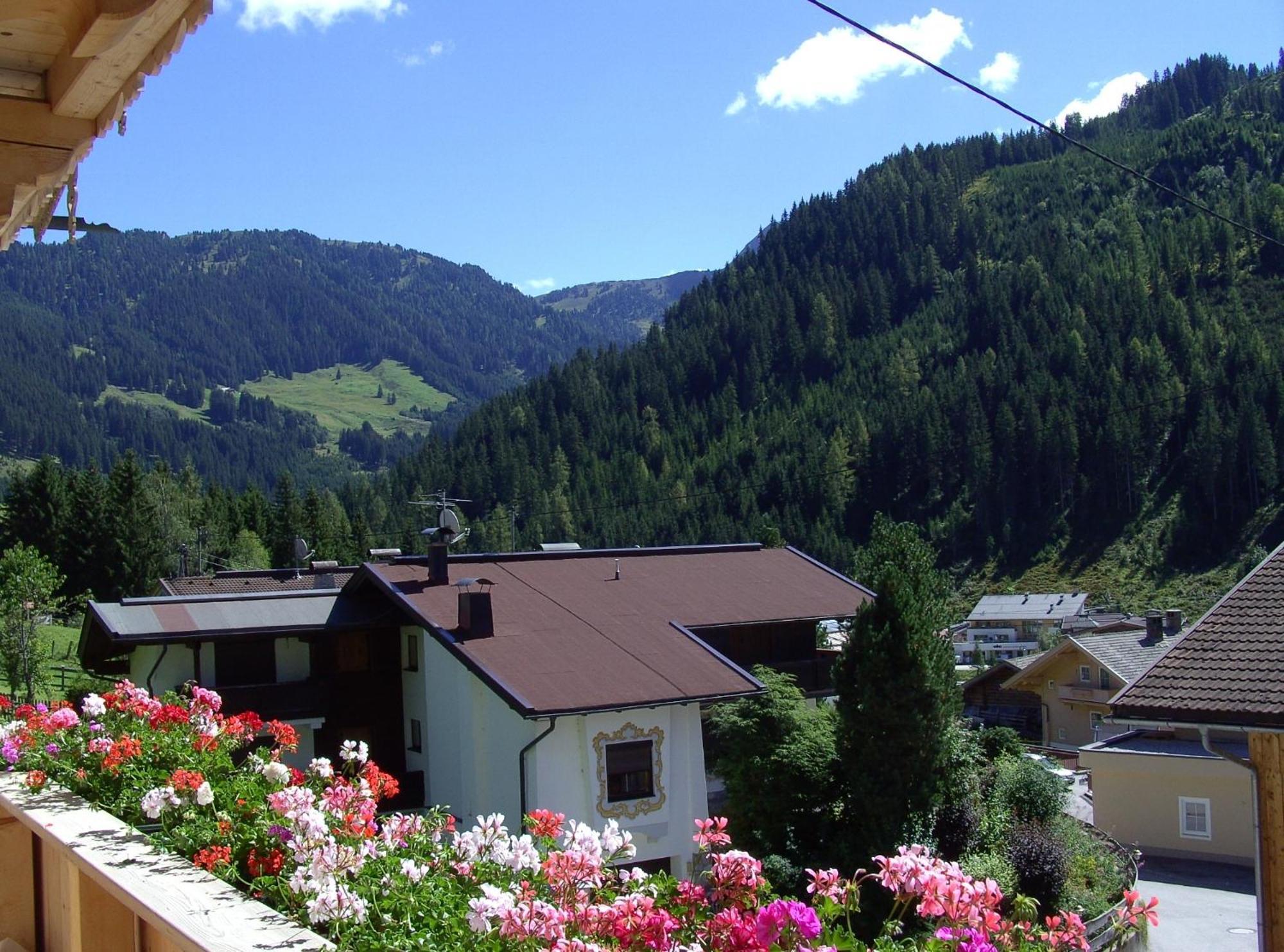 Haus Dorfblick Hotel Gerlos Buitenkant foto