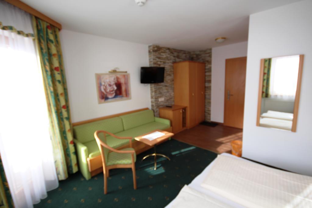 Haus Dorfblick Hotel Gerlos Buitenkant foto