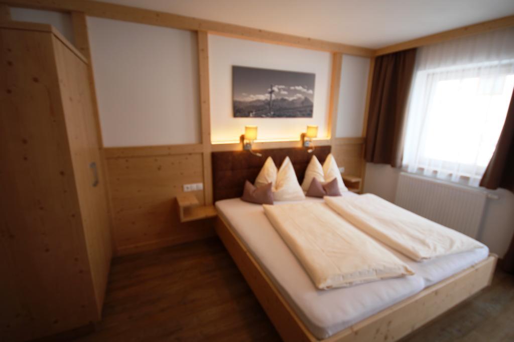 Haus Dorfblick Hotel Gerlos Buitenkant foto